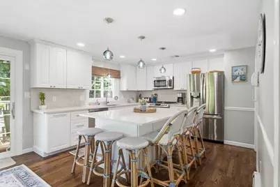 136 Maplewood Rd, Lynn, MA 01904 - Photo 12