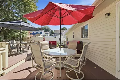 136 Maplewood Rd, Lynn, MA 01904 - Photo 32