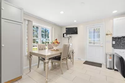 39 Frost Ave, Brockton, MA 02301 - Photo 8