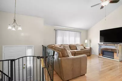 39 Frost Ave, Brockton, MA 02301 - Photo 10
