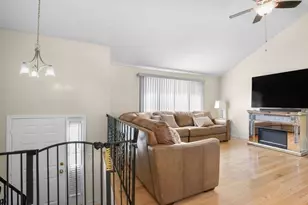 39 Frost Ave, Brockton, MA 02301 - Photo 10