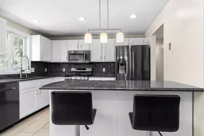 39 Frost Ave, Brockton, MA 02301 - Photo 6