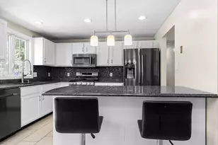 39 Frost Ave, Brockton, MA 02301 - Photo 6