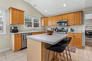 10 Crab Apple Ln, Franklin, MA 02038 - Photo 12