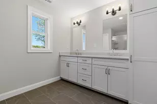 11 Isola Ln, Stoneham, MA 02180 - Photo 8