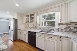 14 Bramble Bush Dr, Sandwich, MA 02644 - Photo 20