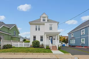 32 Elmwood Ave, Winthrop, MA 02152 - Photo 1