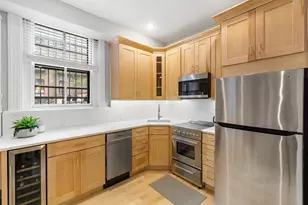 135 Marlborough, Boston, MA 02116 - Photo 4
