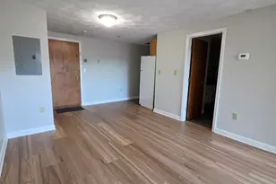 35 Prospect St, Woburn, MA 01801 - Photo 6