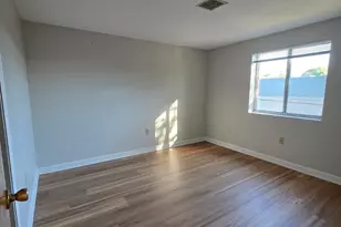 35 Prospect St, Woburn, MA 01801 - Photo 12