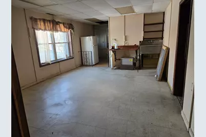 774 Dutton St, Lowell, MA 01854 - Photo 18