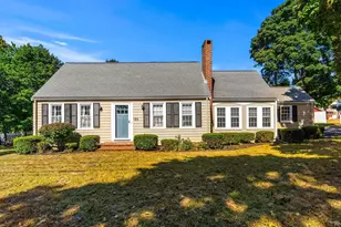 189 Prospect St, Wakefield, MA 01880 - Photo 2