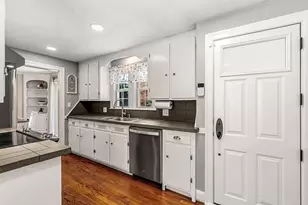 189 Prospect St, Wakefield, MA 01880 - Photo 18