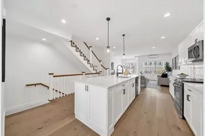 635 Main Street #4, Wilmington, MA 01887 - Photo 6