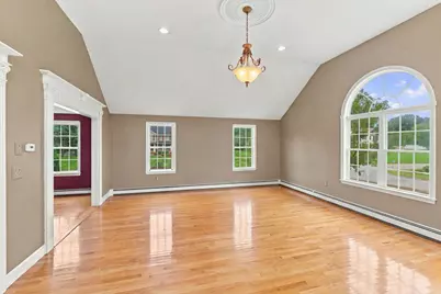 27 Charles Ave, Uxbridge, MA 01569 - Photo 12