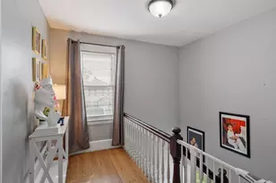 422 Groveland St, Haverhill, MA 01835 - Photo 16