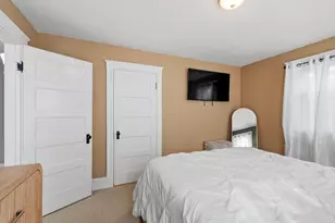 422 Groveland St, Haverhill, MA 01835 - Photo 18