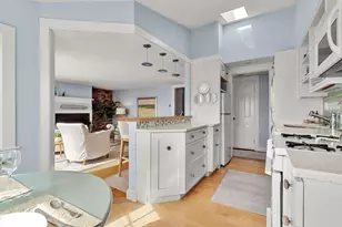 3 Cliff St, Marblehead, MA 01945 - Photo 14