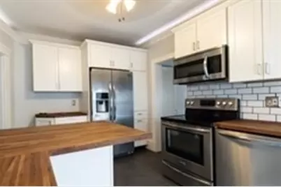 10 Mineral Street #2, Reading, MA 01867 - Photo 4