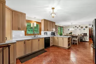 331 Mountain St, Sharon, MA 02067 - Photo 8
