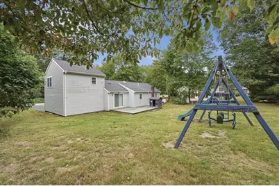 181 Dwelley St, Pembroke, MA 02359 - Photo 8