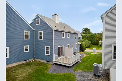 18 Fairway Cir #18, Natick, MA 01760 - Photo 2