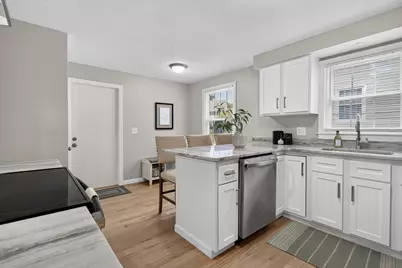 18 Fairway Cir #18, Natick, MA 01760 - Photo 12