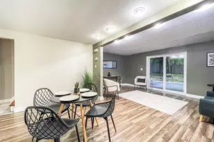 28 Wells Ave, Chicopee, MA 01020 - Photo 10
