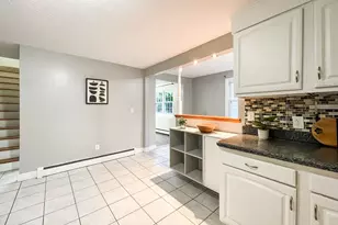 28 Wells Ave, Chicopee, MA 01020 - Photo 4