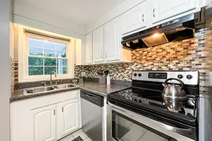 28 Wells Ave, Chicopee, MA 01020 - Photo 6