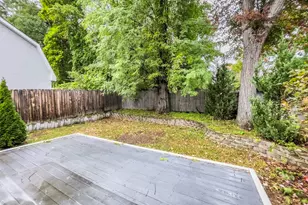 28 Wells Ave, Chicopee, MA 01020 - Photo 18