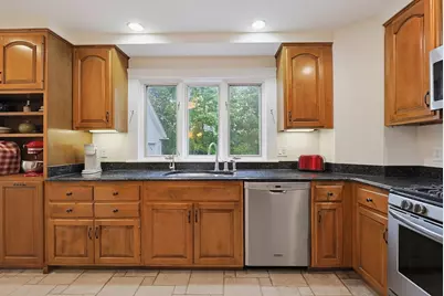 51 Bates Ave., Weymouth, MA 02190 - Photo 10