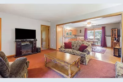 7 Thompson Street, Palmer, MA 01069 - Photo 10
