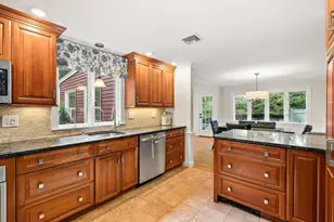 26 Mayflower Rd, Winchester, MA 01890 - Photo 8