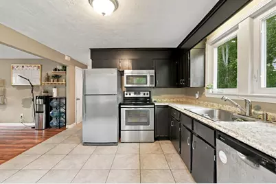 19 Louise Ln, Falmouth, MA 02540 - Photo 8