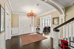 393 Commonwealth, Newton, MA 02467 - Photo 4