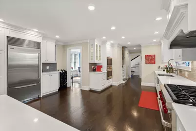 393 Commonwealth, Newton, MA 02467 - Photo 10