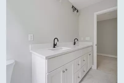 60 Noonan St #60, Mansfield, MA 02048 - Photo 20