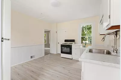 286 Albion St, Wakefield, MA 01880 - Photo 12