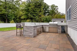486 South St, Holbrook, MA 02343 - Photo 8