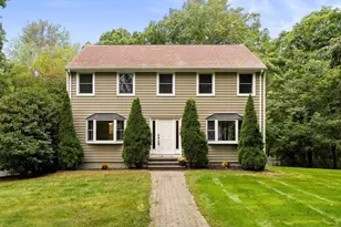 1 Nottingham Dr, Raynham, MA 02767 - Photo 2