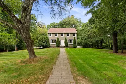 1 Nottingham Dr, Raynham, MA 02767 - Photo 2