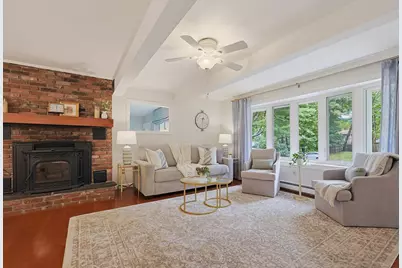 45 Surrey Dr, Mansfield, MA 02048 - Photo 14