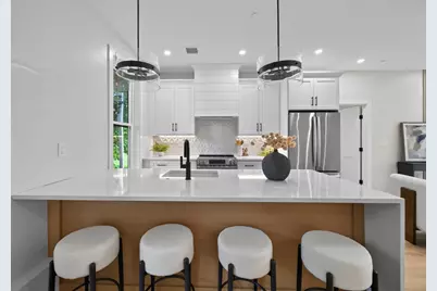 2 Readfield Place #E, Boston, MA 02119 - Photo 2