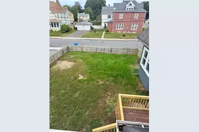 2157 Northampton St #2, Holyoke, MA 01040 - Photo 12
