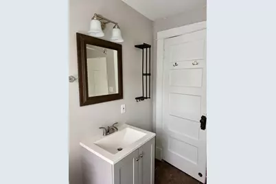 2157 Northampton St #2, Holyoke, MA 01040 - Photo 8