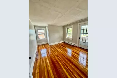 2157 Northampton St #2, Holyoke, MA 01040 - Photo 2