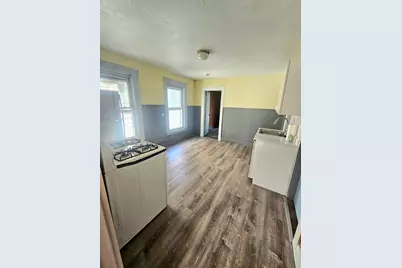 116 Walker #2, Lowell, MA 01854 - Photo 6