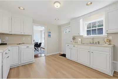 32 Church St, Sandwich, MA 02563 - Photo 24