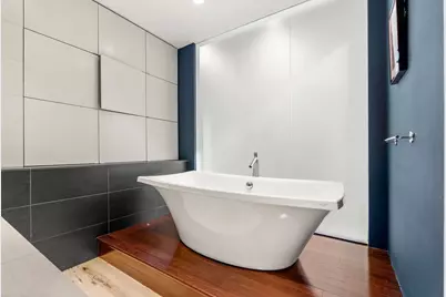 21 Wormwood St #623, Boston, MA 02210 - Photo 18